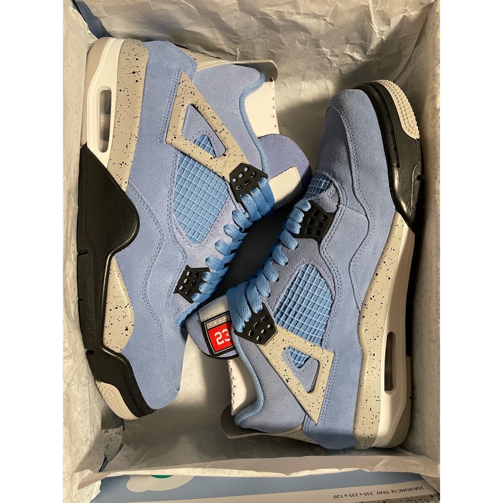 (2021) AIR JORDAN 4 RETRO 'UNIVERSITY BLUE'
